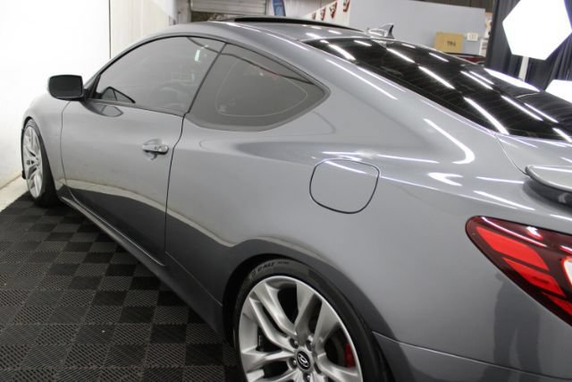 Used 2016 Hyundai Genesis Coupe 3.8 RWD image 9