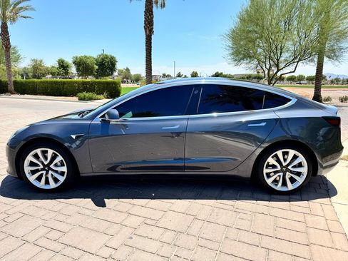 Used 2019 Tesla Model 3 Standard Range Plus RWD image 5