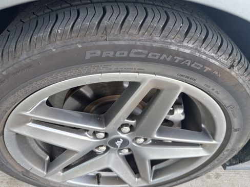 Used 2025 Ford Mustang Coupe RWD image 3