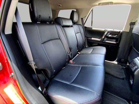 Used 2023 Toyota 4Runner TRD Off-Road Premium w/ Off Road Premium Plus Package AWD/4WD image 19