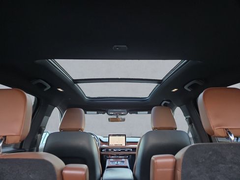 Used 2023 Lincoln Aviator Reserve w/ Elements Package Plus image 25