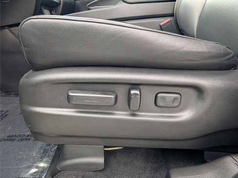 Used 2025 Honda Ridgeline TrailSport image 21