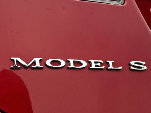 Used 2018 Tesla Model S 100D image 29