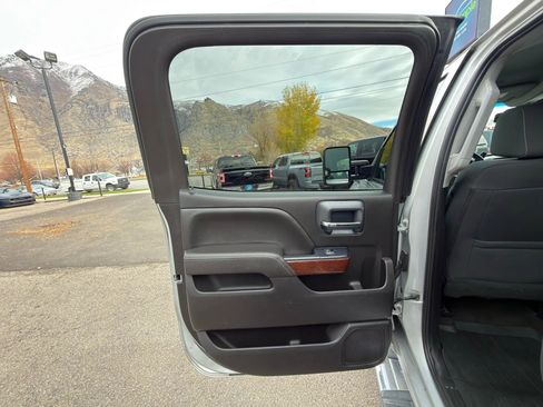 Used 2017 GMC Sierra 2500 SLE image 19