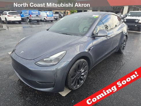 Used 2023 Tesla Model Y Performance AWD/4WD image 1