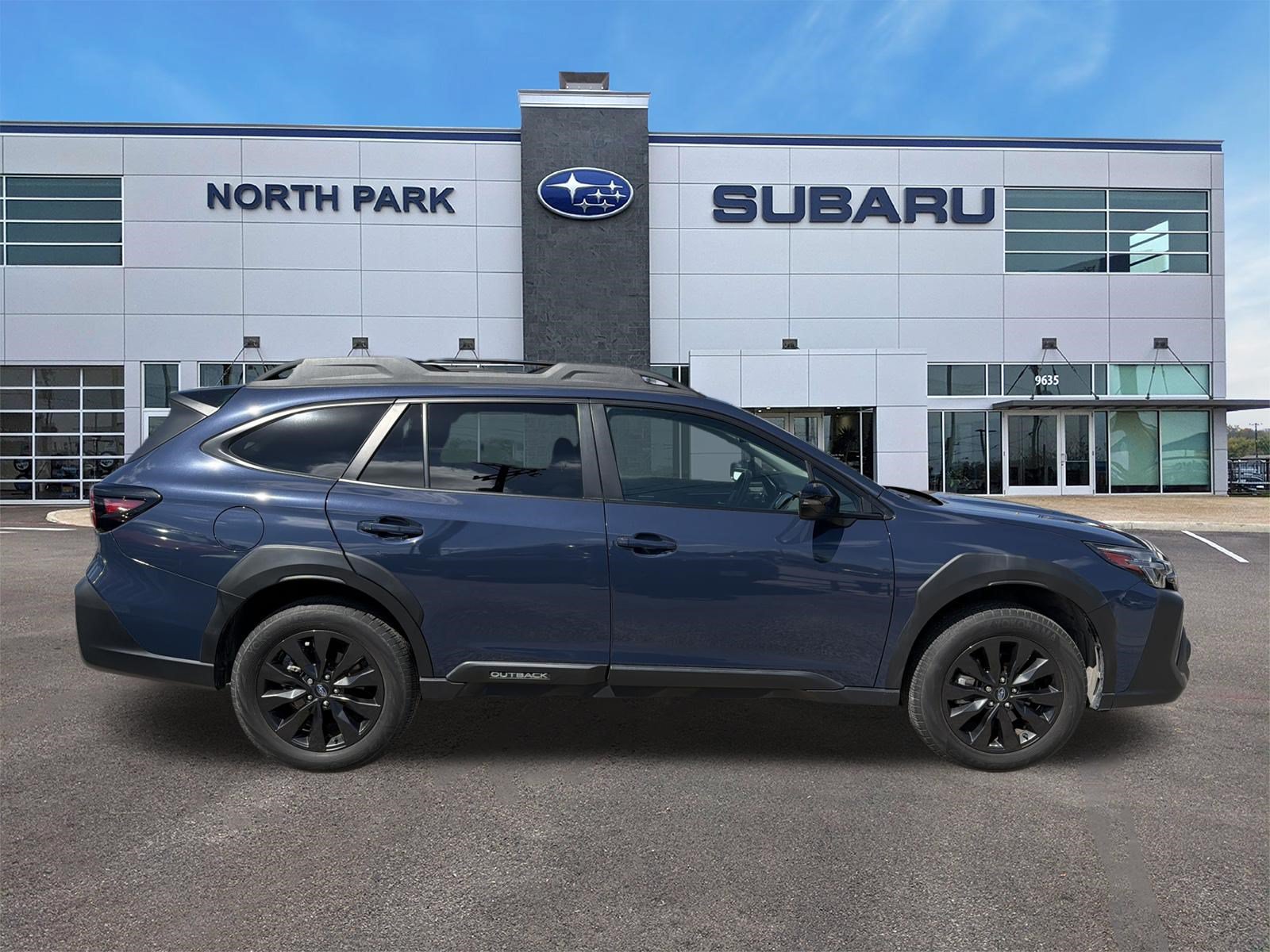 Certified 2024 Subaru Outback Onyx Edition AWD/4WD image 2