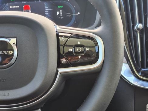 Used 2025 Volvo XC90 T8 Plus w/ Protection Package Premier image 29