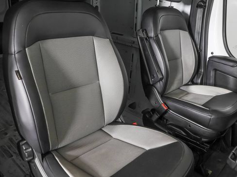 Used 2023 RAM ProMaster 2500 FWD image 40