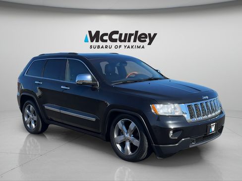 Used 2011 Jeep Grand Cherokee Overland AWD/4WD image 8