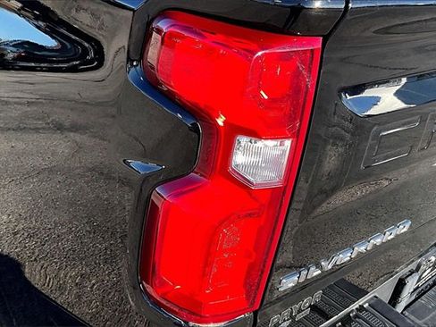 Used 2024 Chevrolet Silverado 1500 High Country w/ Technology Package image 24