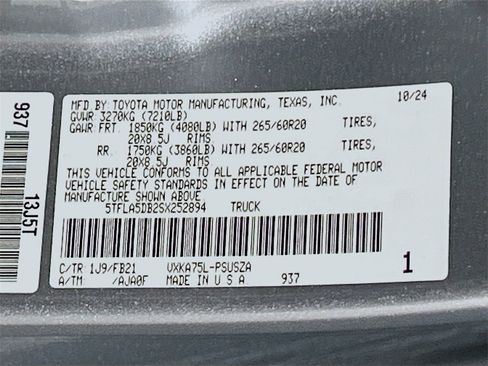 Used 2025 Toyota Tundra SR5 image 28