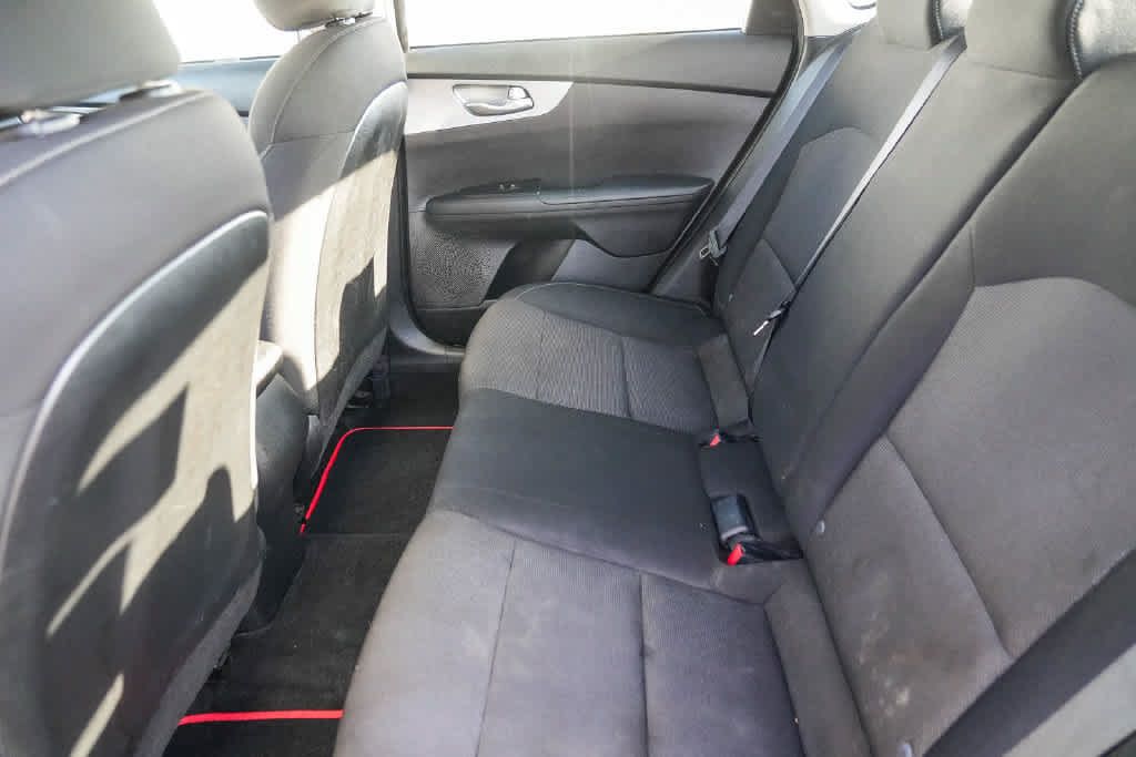 Used 2023 Kia Forte LXS w/ LXS Technology Package FWD image 18