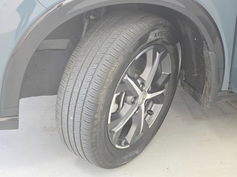 Certified 2024 Honda HR-V EX-L image 32