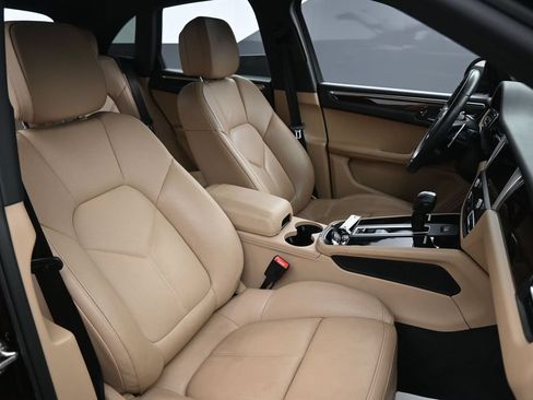 Used 2023 Porsche Macan S AWD/4WD image 11