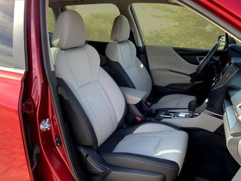 Used 2024 Subaru Forester Premium image 29