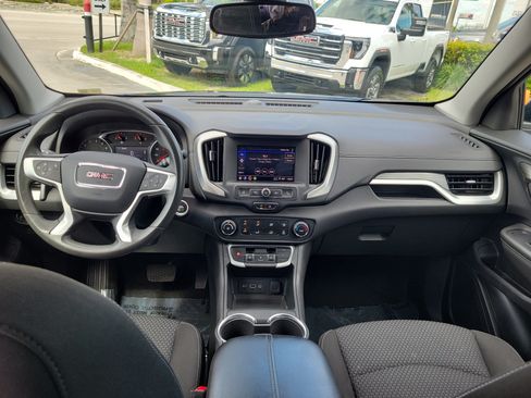 Used 2023 GMC Terrain SLE w/ Elevation Edition FWD image 16