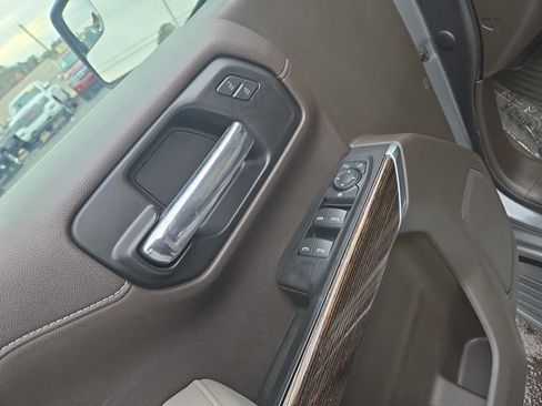 Used 2019 GMC Sierra 1500 SLE w/ SLE Value Package image 16