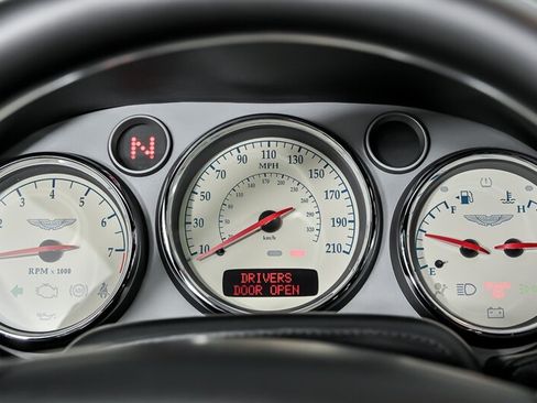 Used 2006 Aston Martin Vanquish S RWD image 29