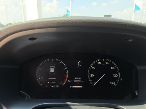 Certified 2026 Honda HR-V Sport image 17