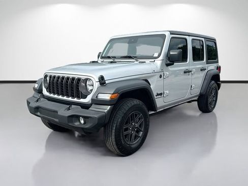 Used 2024 Jeep Wrangler Unlimited Sport AWD/4WD image 7