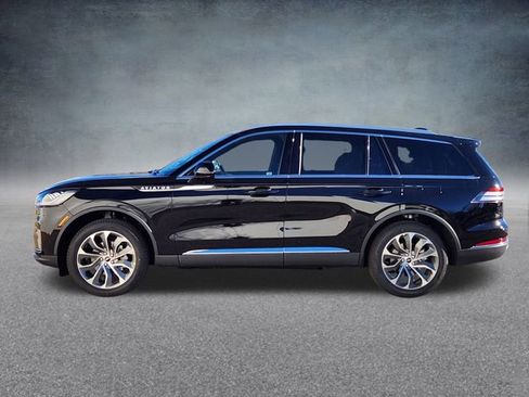 New 2026 Lincoln Aviator Reserve w/ Luxury Package image 4