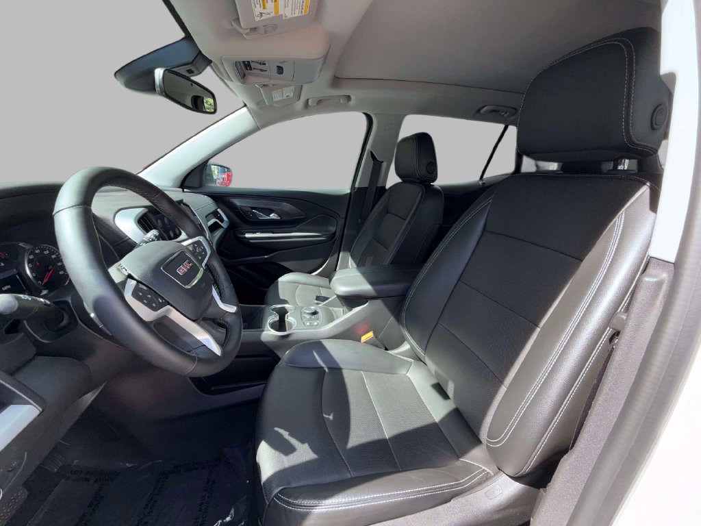 Used 2024 GMC Terrain SLT w/ Elevation Edition AWD/4WD image 2