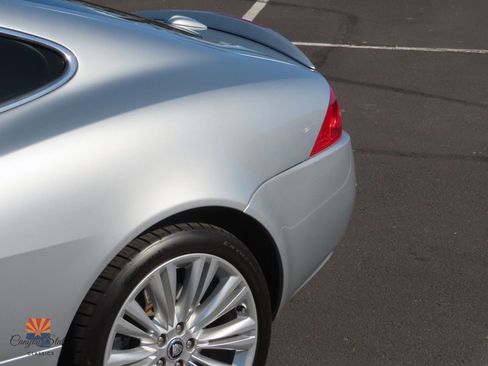 Used 2010 Jaguar XK Coupe image 14