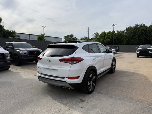 Used 2018 Hyundai Tucson Value FWD image 5