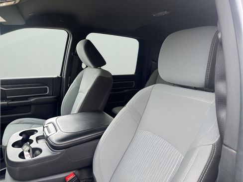 Certified 2024 RAM 3500 Big Horn image 27