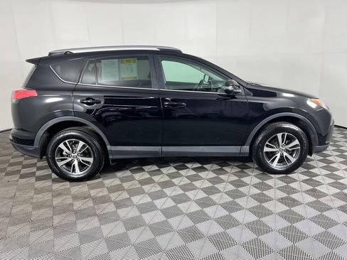 Used 2018 Toyota RAV4 XLE w/ Plus Extra Value Package image 5