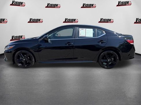 Certified 2023 Nissan Sentra SR w/ Midnight Edition Package FWD image 8