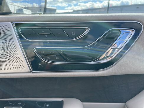 Used 2019 Lincoln Navigator Reserve w/ Cargo Package image 11