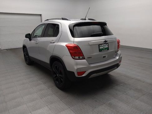Used 2020 Chevrolet Trax LT w/ Redline Edition AWD/4WD image 5