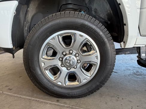 Used 2018 RAM 2500 Laramie w/ Sport Appearance Group AWD/4WD image 61