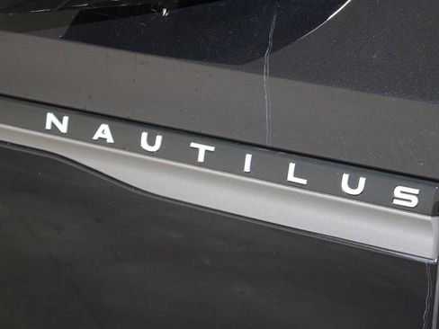 New 2026 Lincoln Nautilus Premier w/ Jet Appearance Package image 11