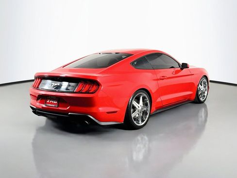Used 2018 Ford Mustang Coupe RWD image 5
