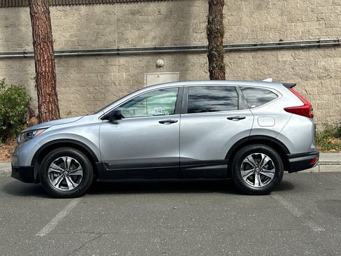 Used 2018 Honda CR-V LX image 6