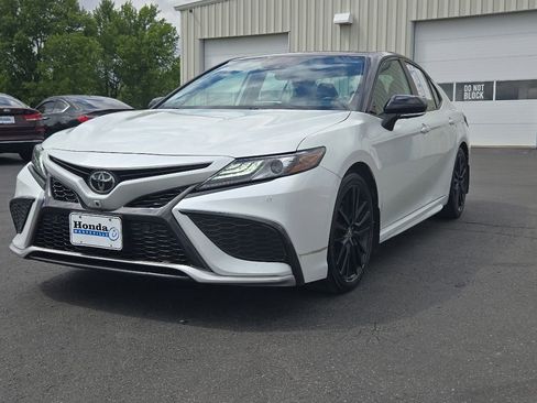 Used 2023 Toyota Camry XSE w/ Navigation Package FWD image 3