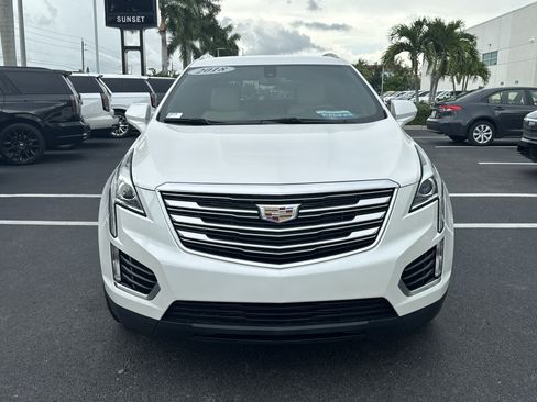 Used 2018 Cadillac XT5 Premium Luxury FWD image 2