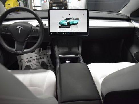 Used 2023 Tesla Model 3 Performance image 13