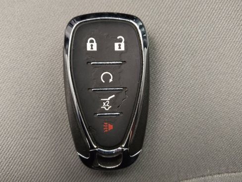 Used 2021 Chevrolet Equinox LT FWD image 32