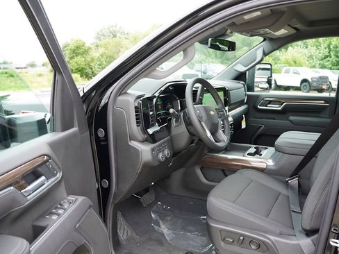 New 2025 Chevrolet Silverado 3500 LT w/ All Star Edition image 10