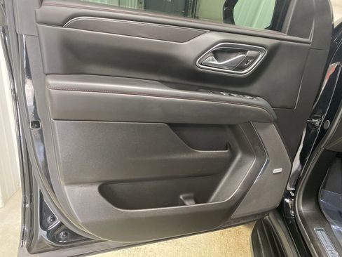 Used 2024 Chevrolet Suburban RST w/ Luxury Package AWD/4WD image 37