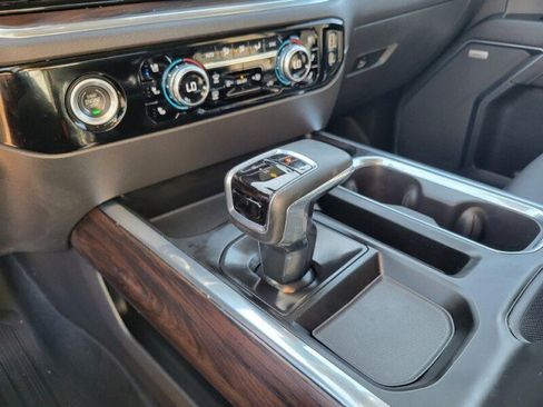 Used 2023 GMC Sierra 1500 SLT image 22