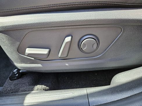 New 2026 Kia Sportage SX FWD image 9