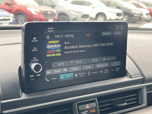 Used 2024 Honda Pilot EX-L image 12