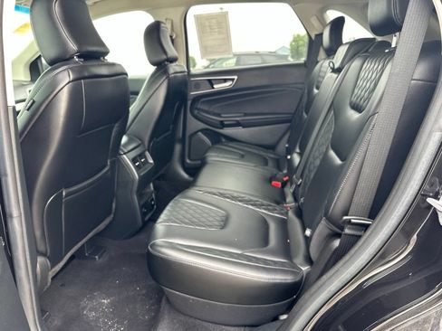 Certified 2023 Ford Edge Titanium AWD/4WD image 18