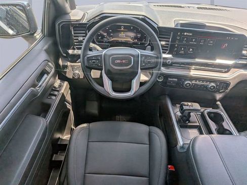 Used 2024 GMC Sierra 1500 SLT w/ SLT Premium Plus Package AWD/4WD image 16