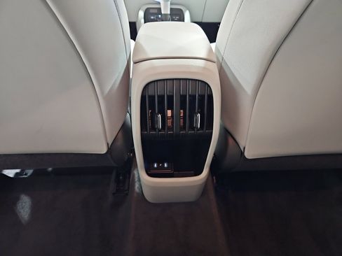 Used 2025 Hyundai Kona SEL FWD image 18
