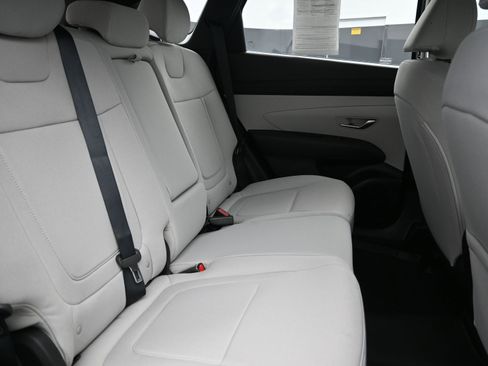 Certified 2026 Hyundai Tucson SE image 25